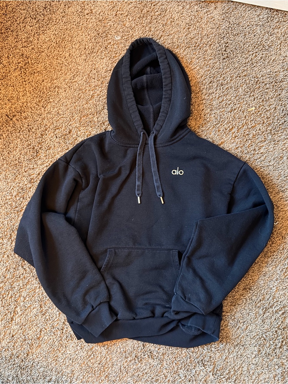 ALO Yoga Black Women's Pullover Hoodie with Small Logo
